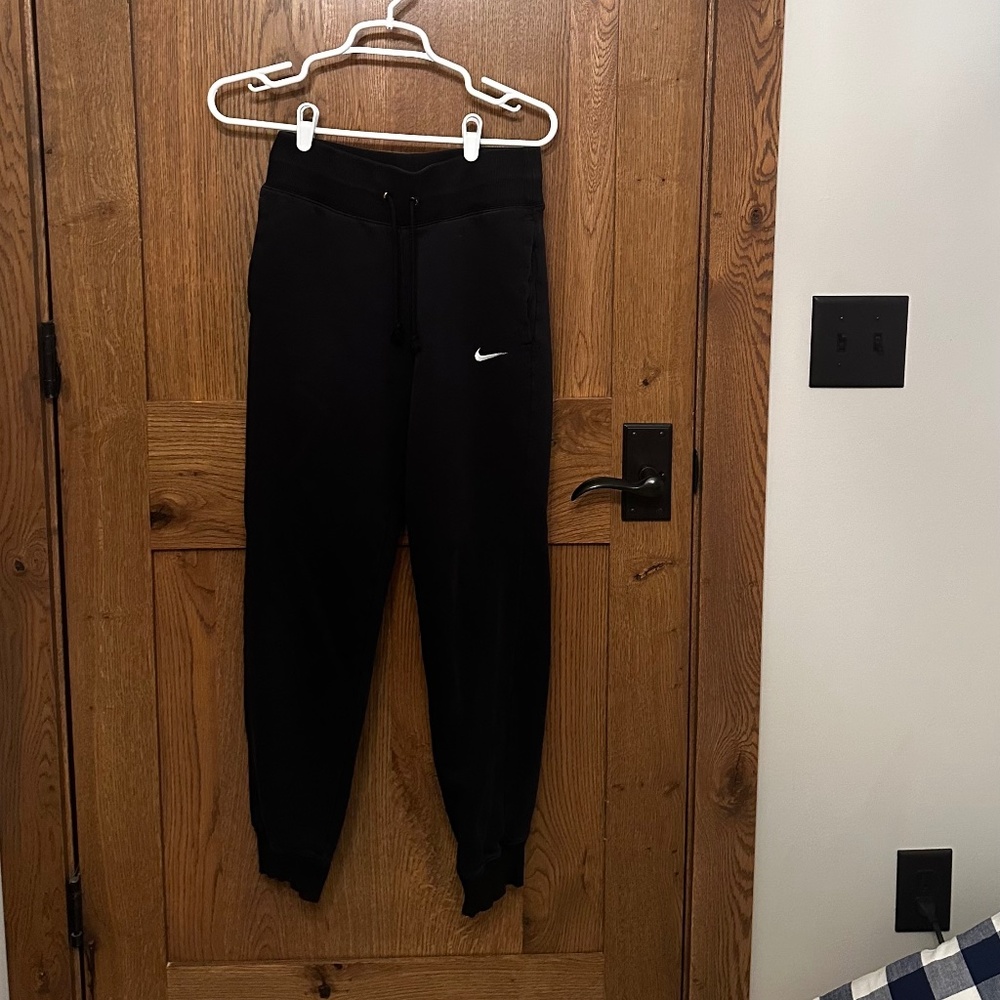 Nike joggers